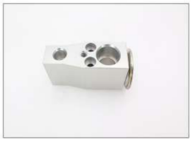 PC210-10 PC220-8MO EXPANSIONVALVEND447500-3750